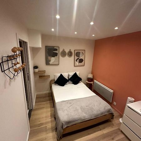 Modern And Warm Fully Renovated Split Level Apart Steps Away From The Grands Boulevard Leilighet Paris Eksteriør bilde