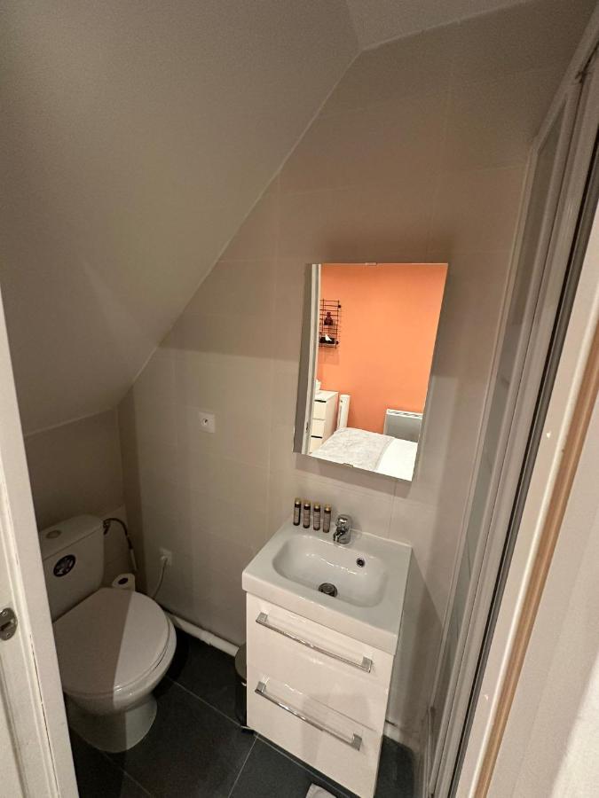 Modern And Warm Fully Renovated Split Level Apart Steps Away From The Grands Boulevard Leilighet Paris Eksteriør bilde